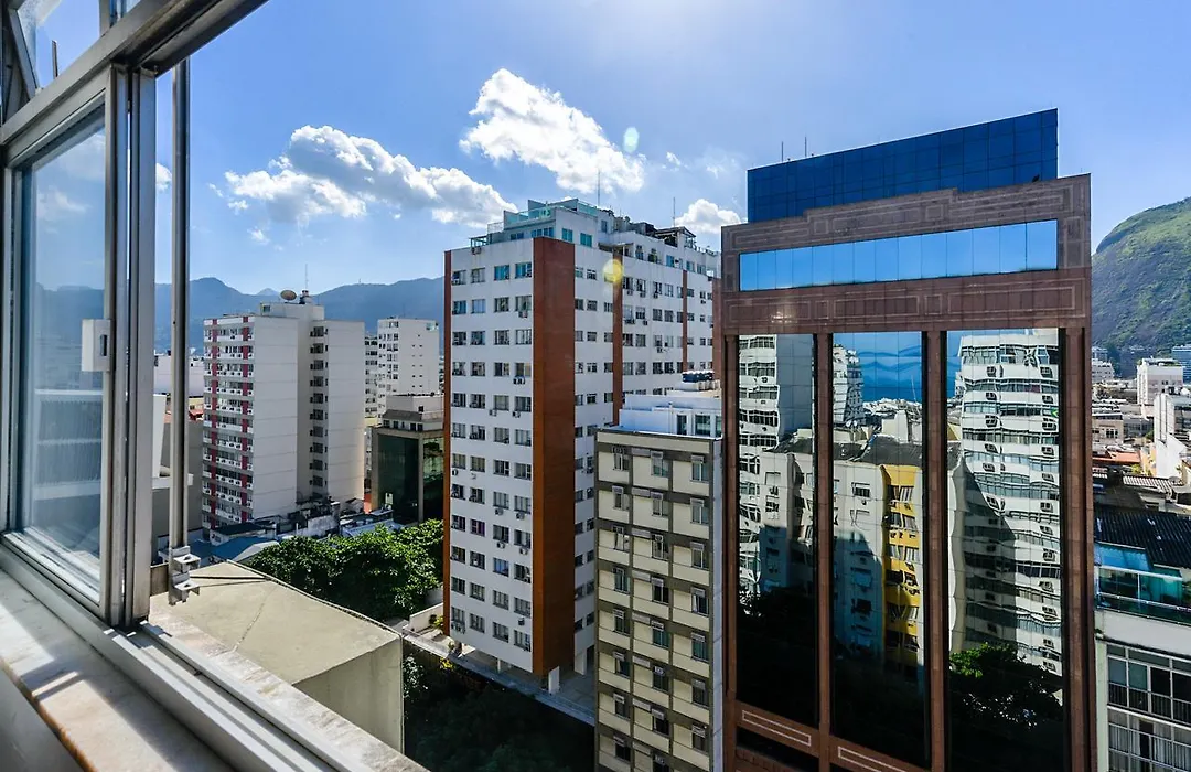 Apartamento Ipanema 2 quartos , uma suíte , 2 quadras da praia ,1 quadra do Metrô ,melhor ponto de Ipanema-1